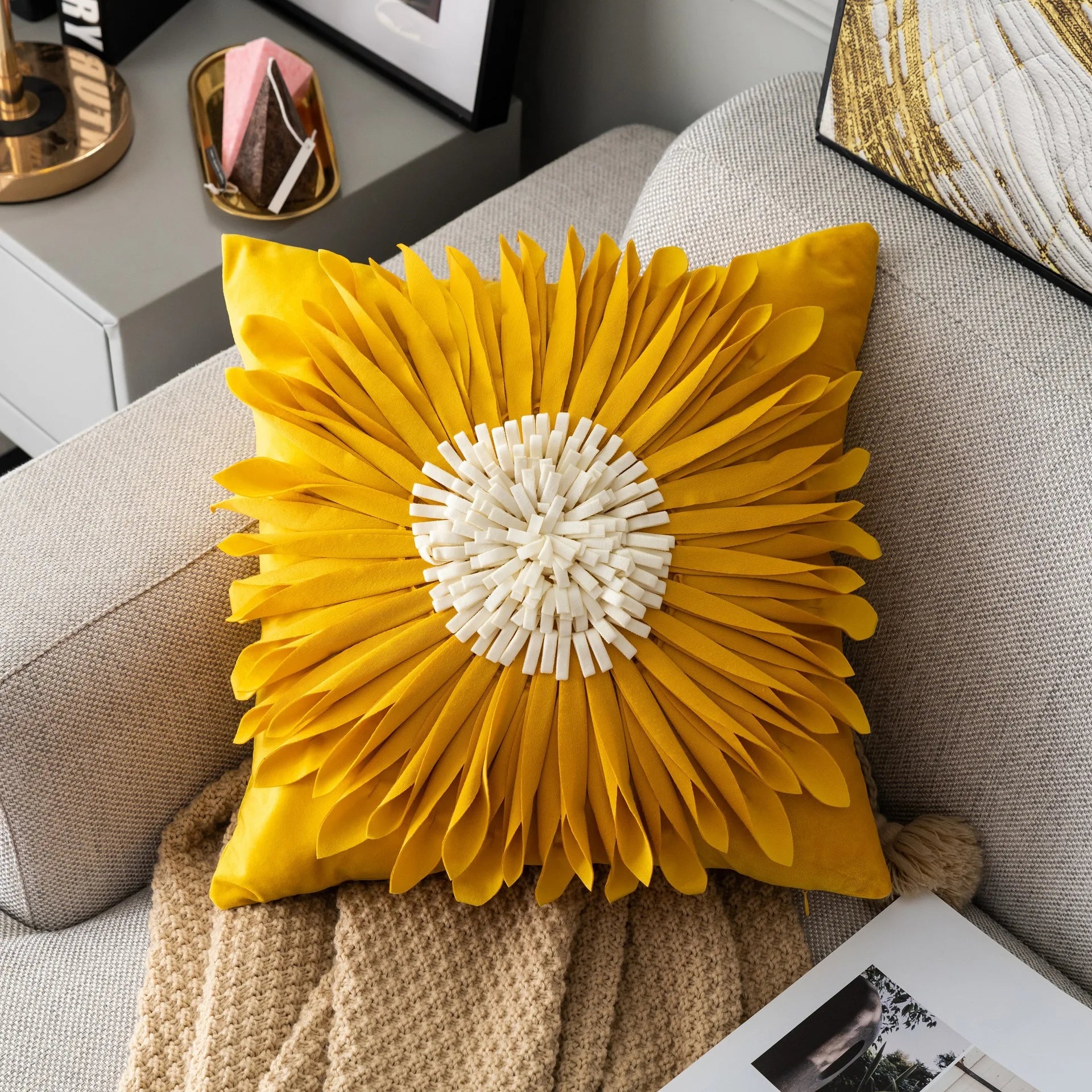 Fashion Modern Style Pink White Throw Pillows 45*45cm Velvet Stitching 3D Chrysanthemum  Cushion Waist Pillow Blue Cushion Case