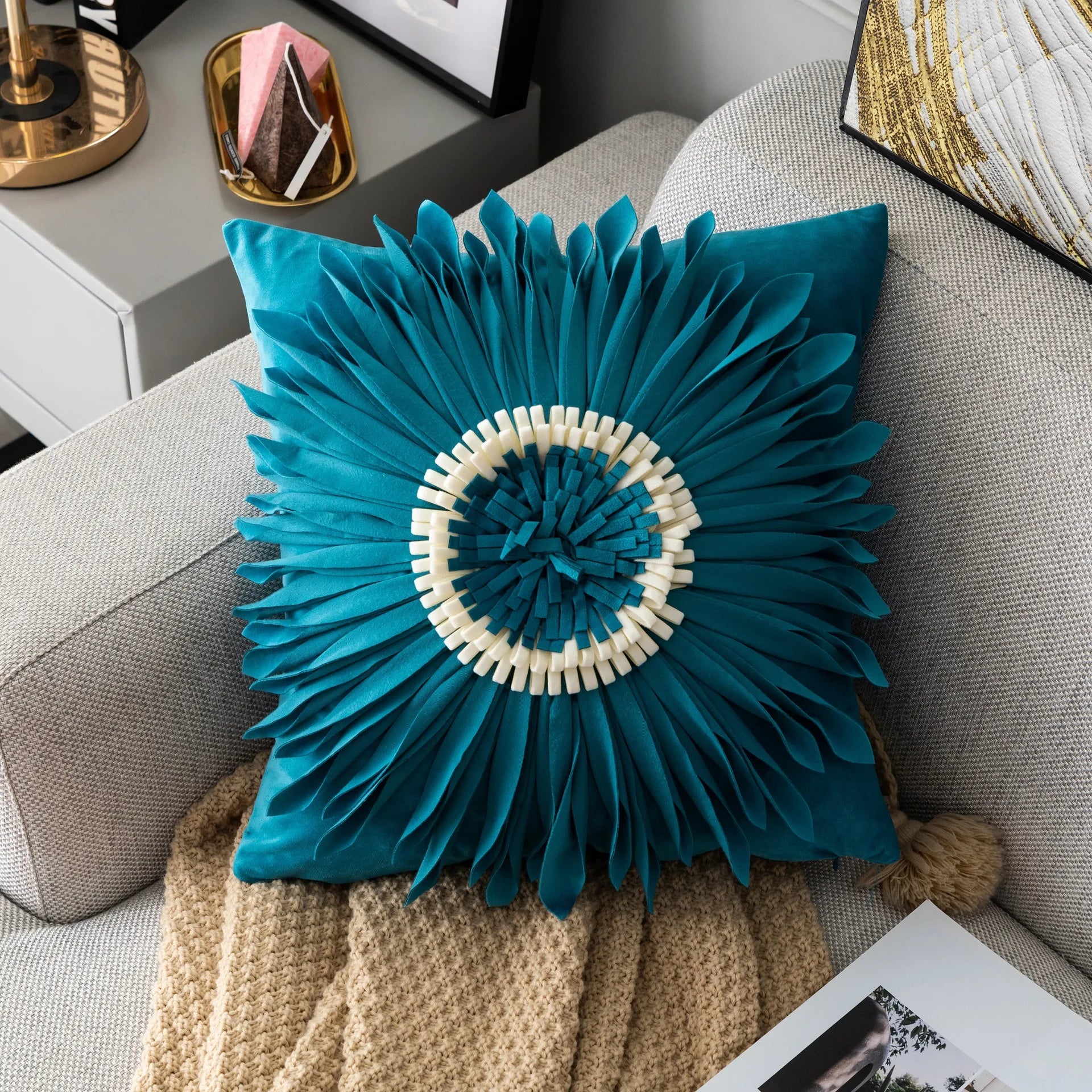 Fashion Modern Style Pink White Throw Pillows 45*45cm Velvet Stitching 3D Chrysanthemum  Cushion Waist Pillow Blue Cushion Case
